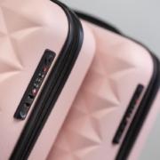 suitcase-4788660_1280 Чемодан